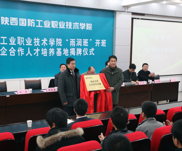 97久久人人超碰国产精品