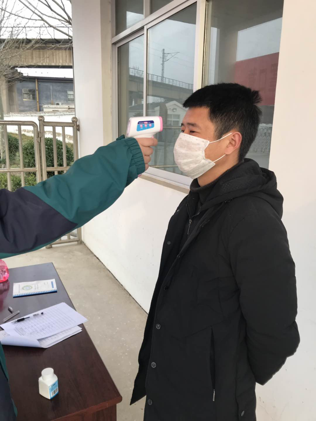 97久久人人超碰国产精品